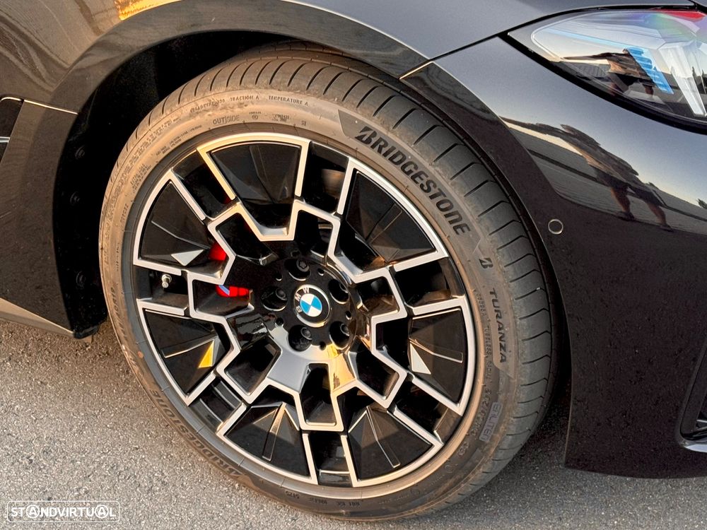 BMW i4 eDrive40 Pack Desportivo M Pro - 17