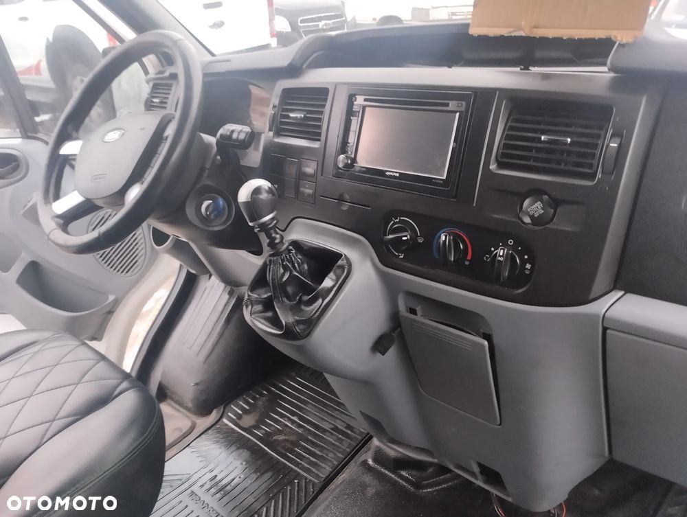 Ford transit 4x4 AWD 6 osobowy - 6