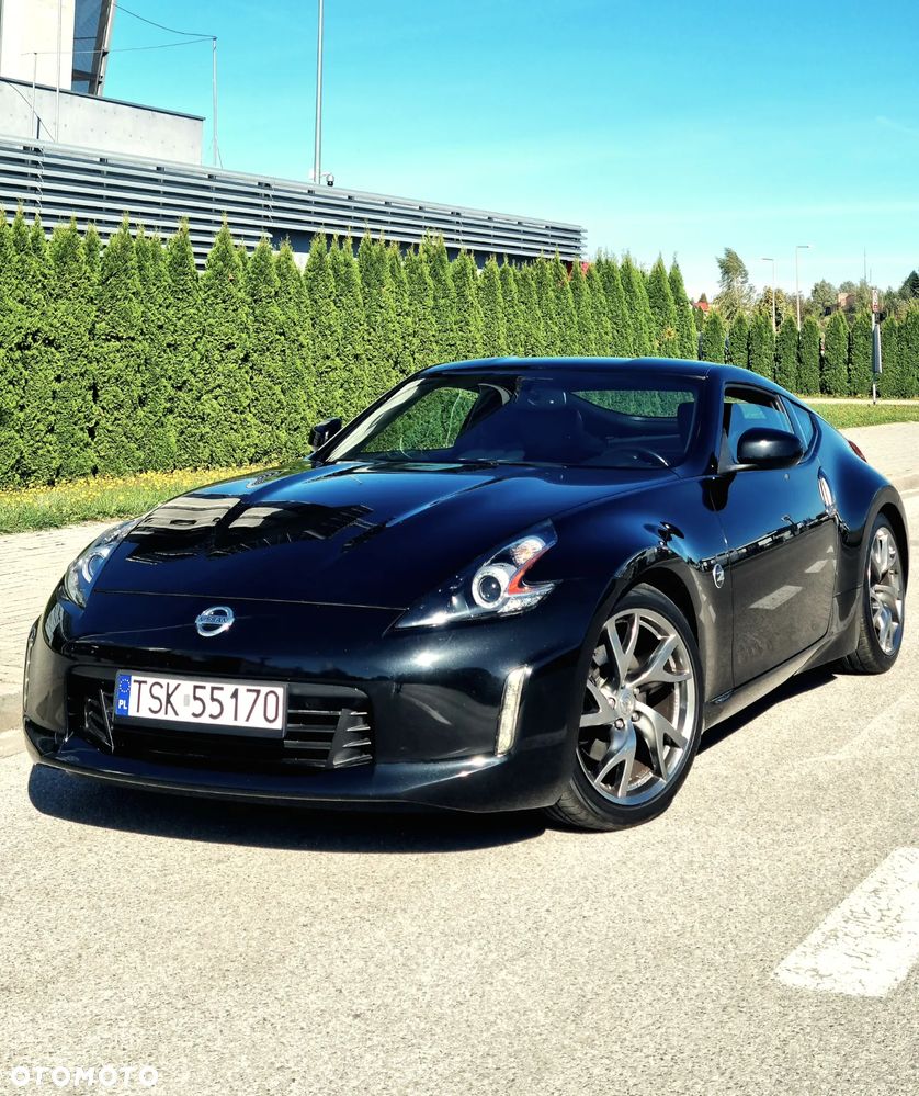 Nissan 370 Z - 2