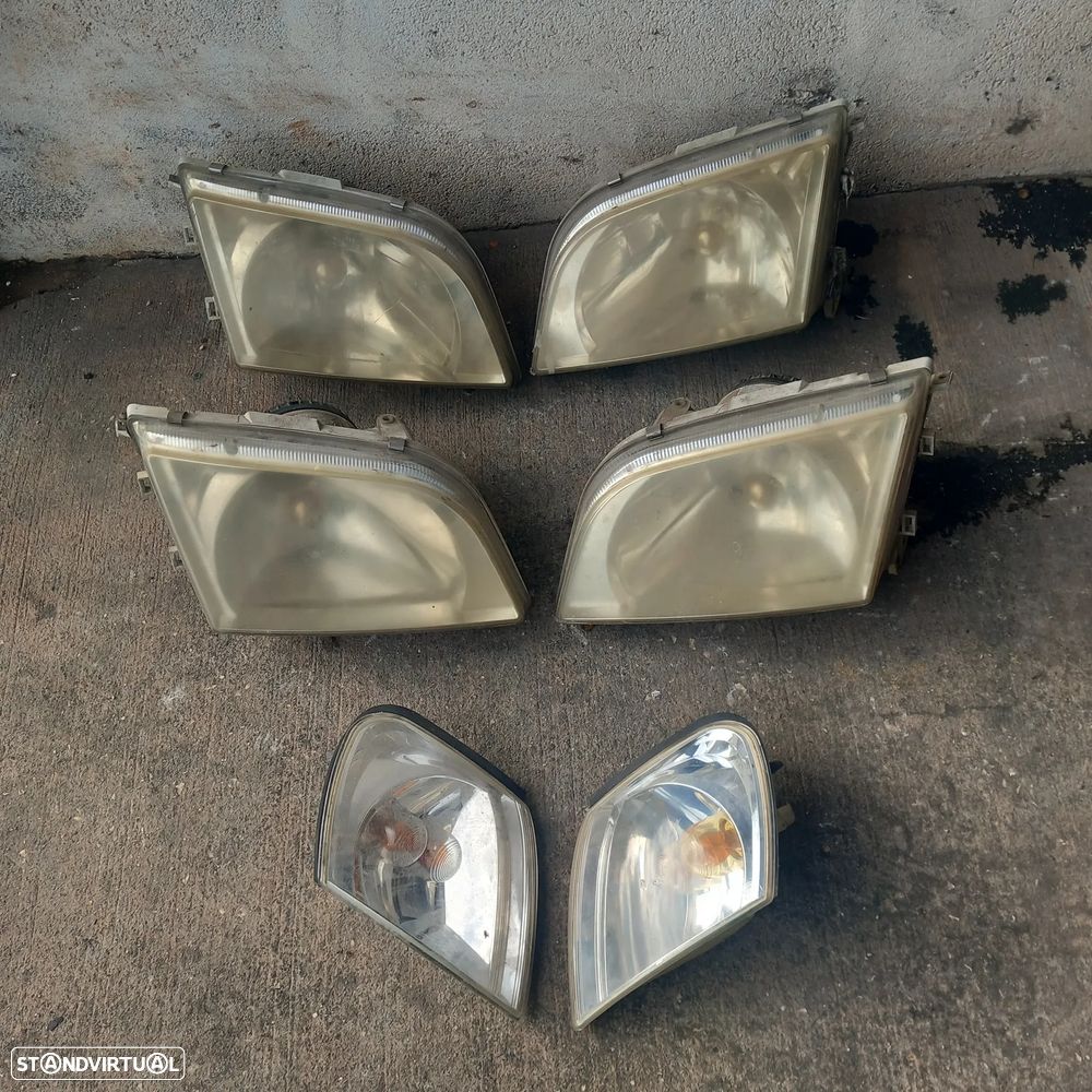 Faróis Mitsubishi Space Star ano 2000 - 1