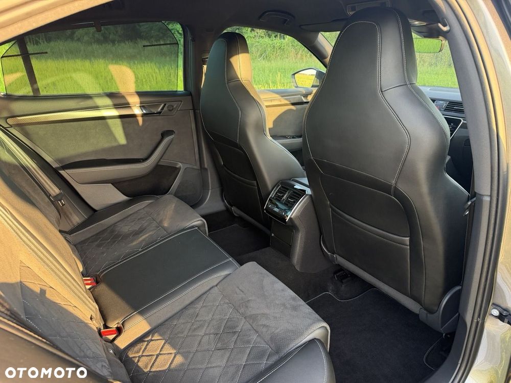 Skoda Superb 2.0 TDI SCR Sportline DSG - 15