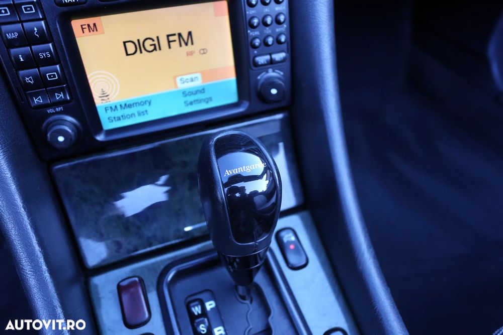 Mercedes-Benz CLK - 20