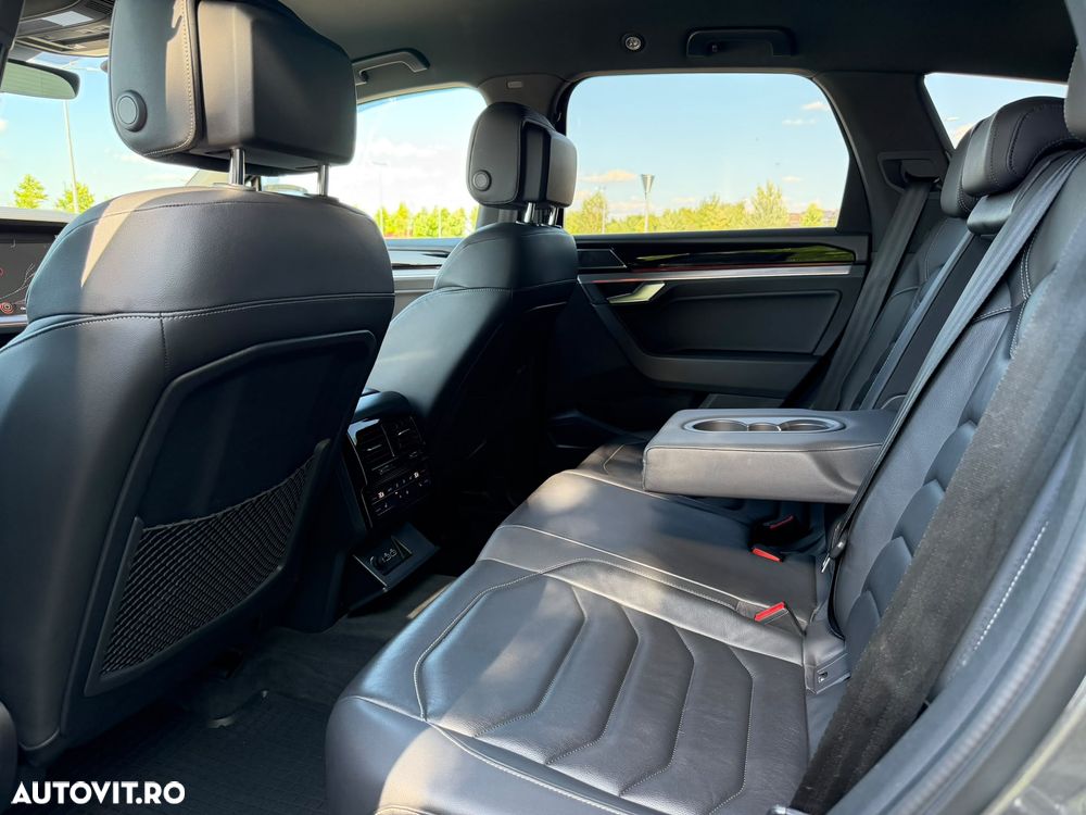 Volkswagen Touareg V6 TDI R-Style - 9