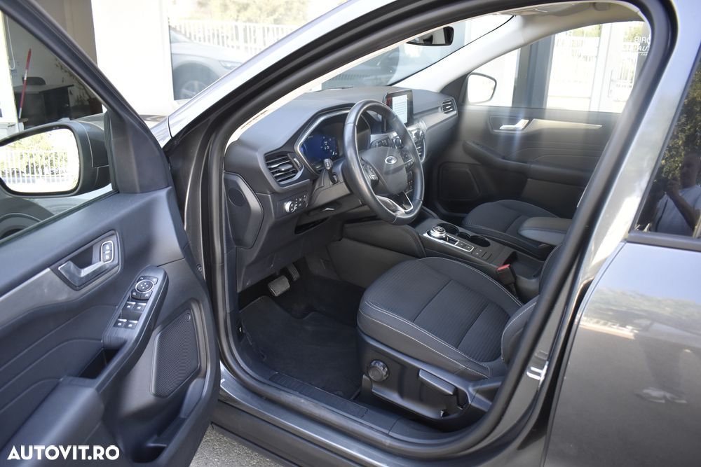 Ford Kuga - 33