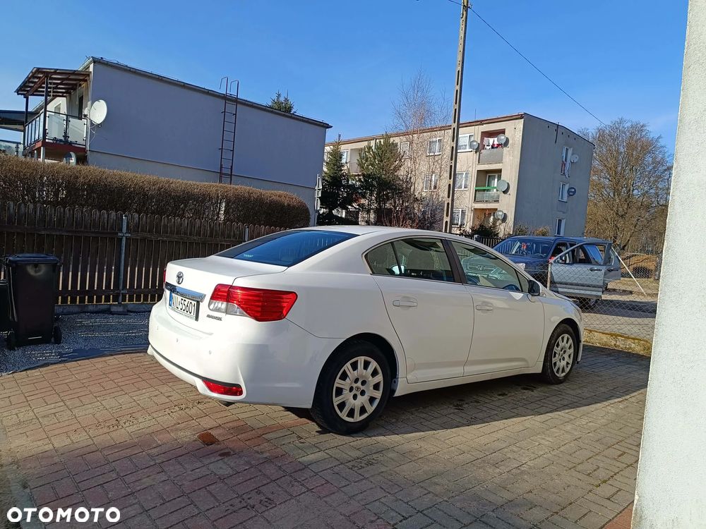 Toyota Avensis 2.0 D-4D Active - 1