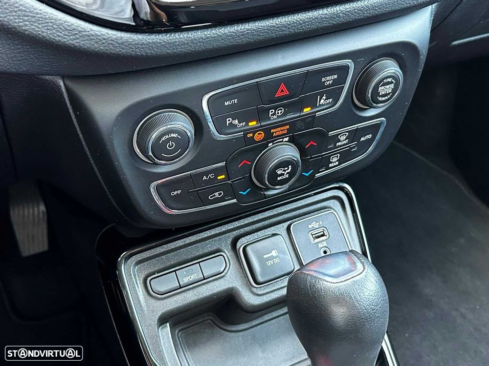 Jeep Compass 1.3 T Limited DCT - 10