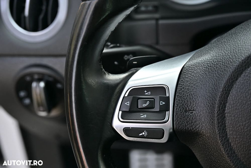 Volkswagen Tiguan - 30