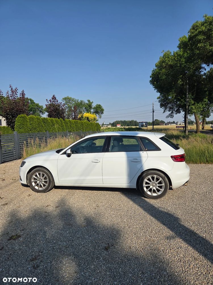 Audi A3 Sportback - 7