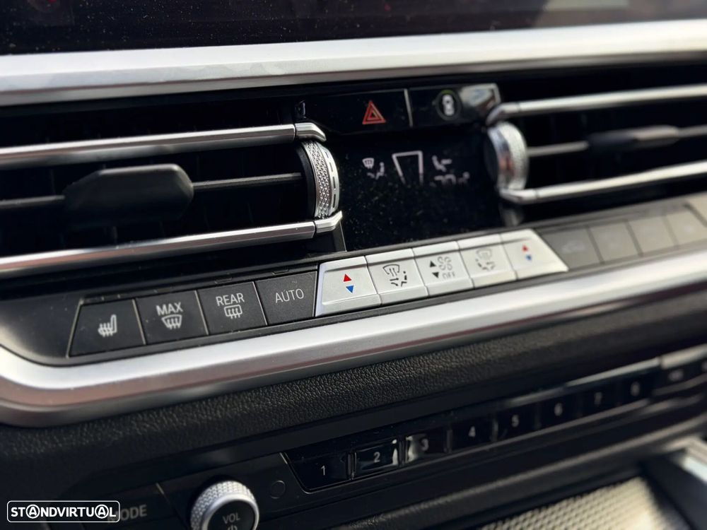 BMW 420 Gran Coupé d Pack Desportivo M Auto - 25