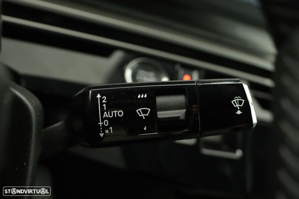 Peugeot 3008 1.2 Hybrid Allure e-DCS6 - 16