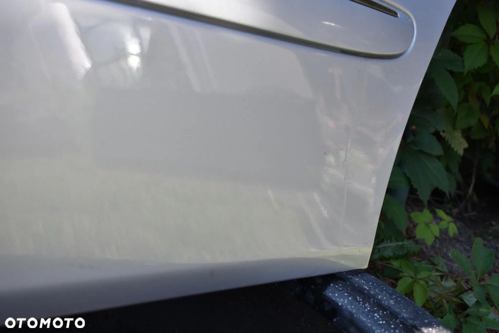 MERCEDES W211 KOMBI DRZWI LEWE TYLNE TYŁ 775 ORG - 9