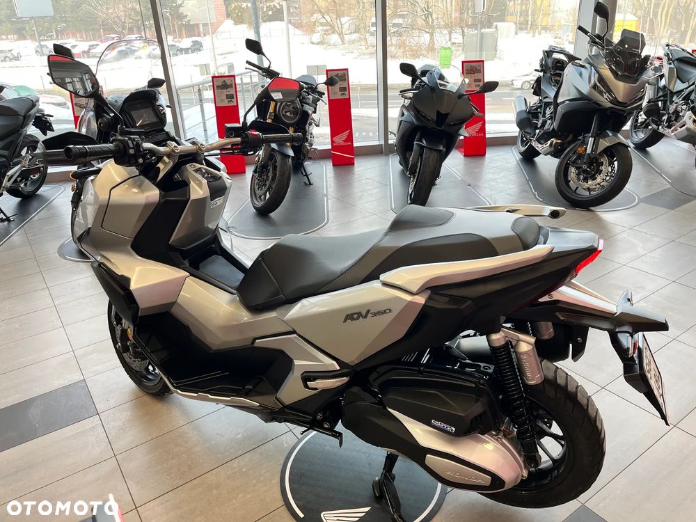 Honda ADV350 - 4