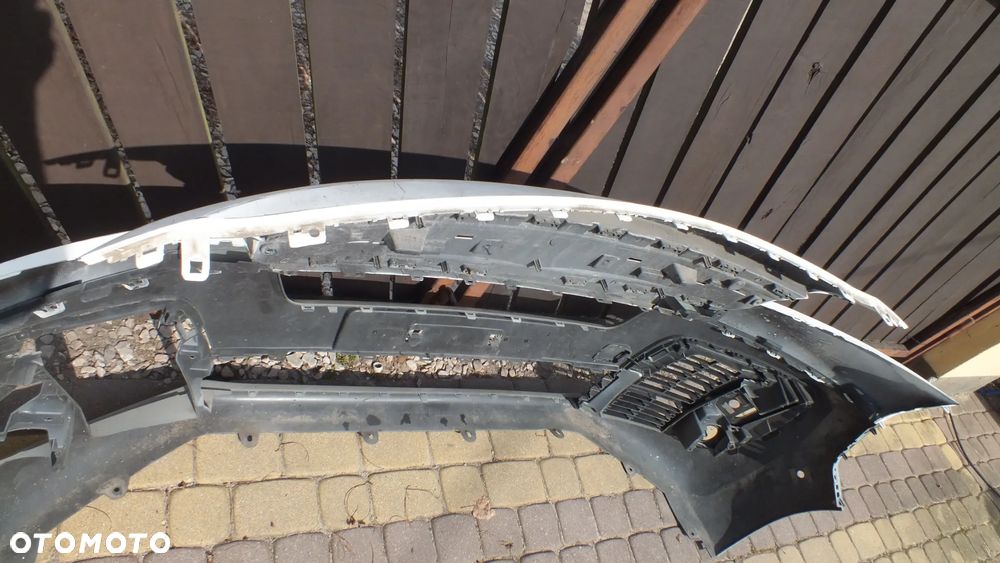 Zderzak przedni Opel Vivaro IV Lift 9833129877 - 9