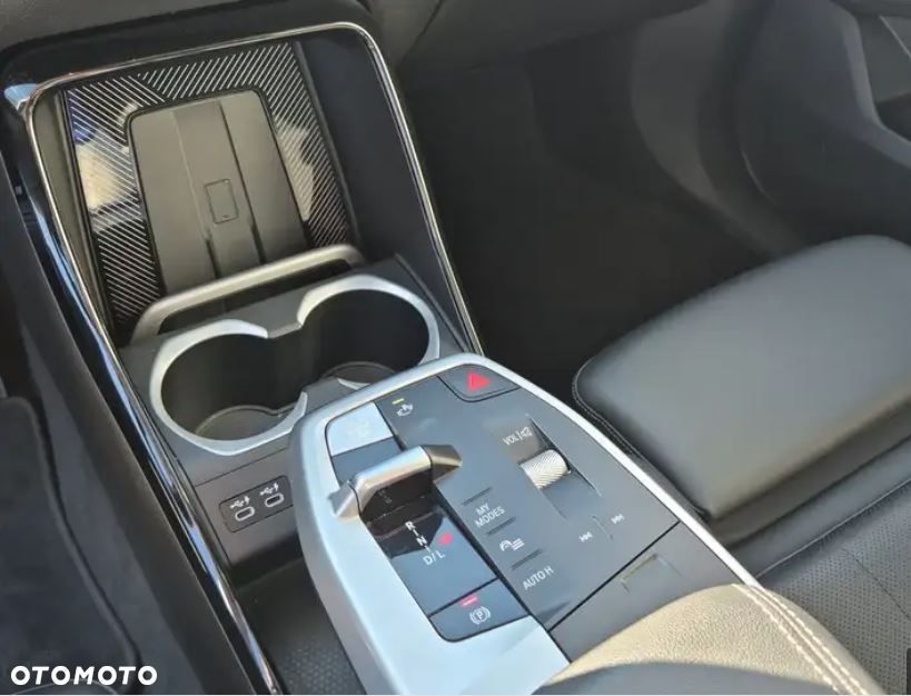 BMW X1 sDrive18i xLine - 13