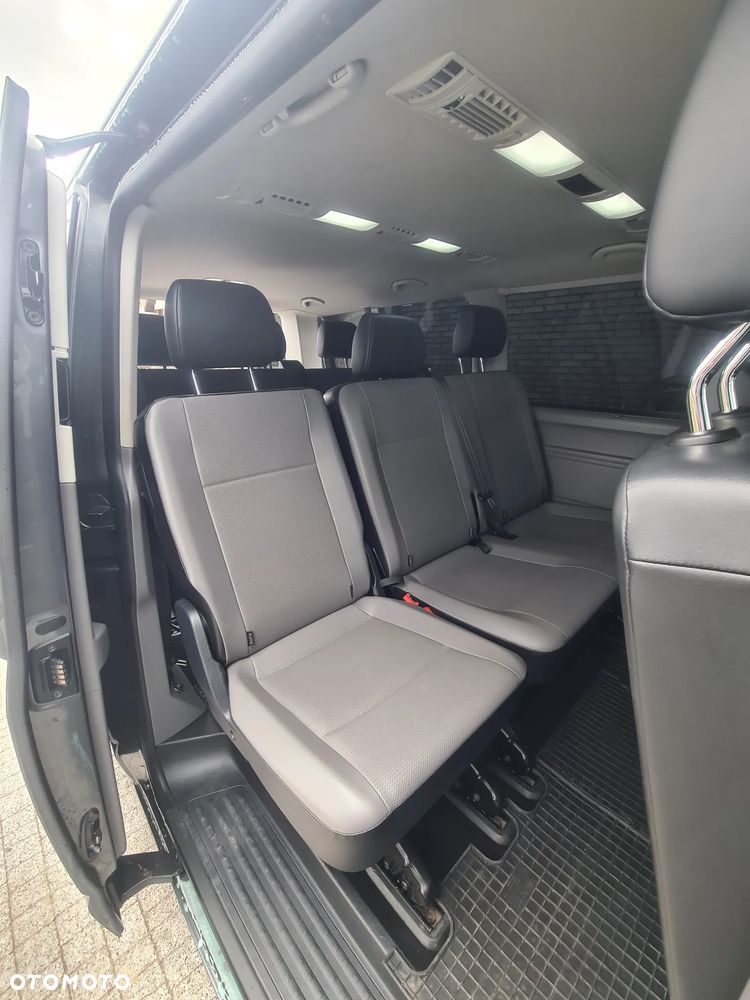 Volkswagen Caravelle 2.0 TDI L2 Comfortline DSG - 8