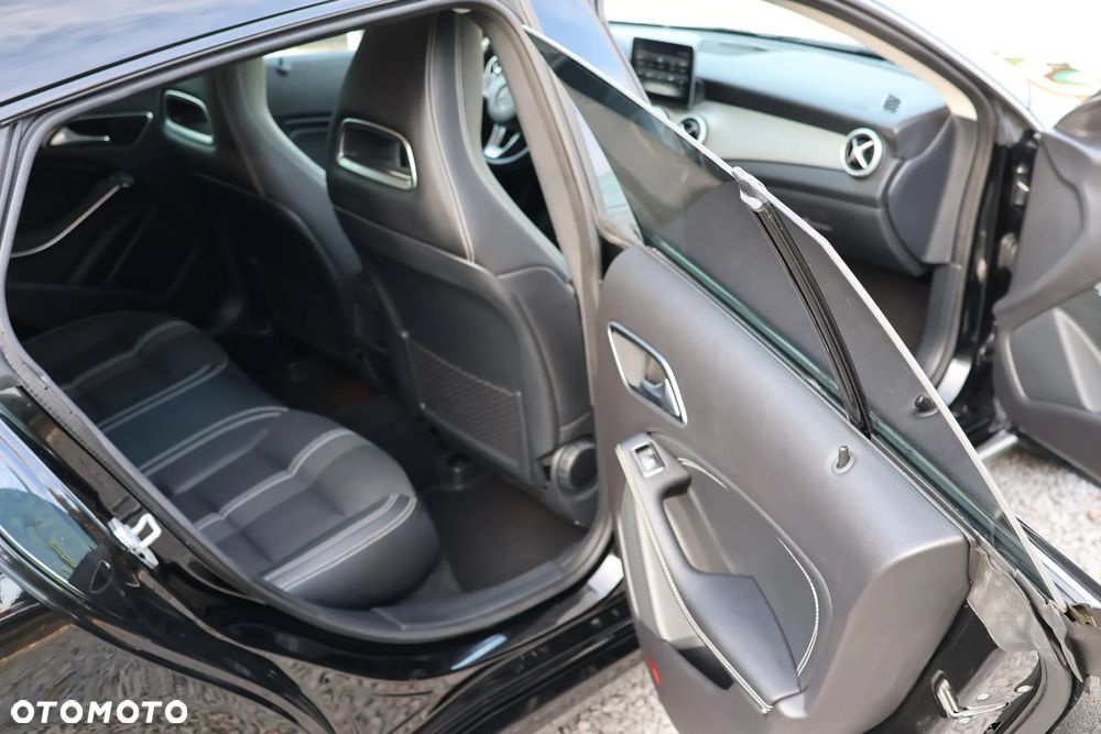 Mercedes-Benz CLA 220 (CDI) d 7G-DCT - 15