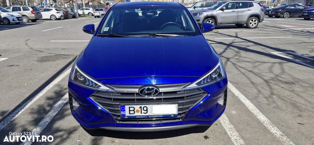 Hyundai Elantra 1.6 MPi Highway - 1