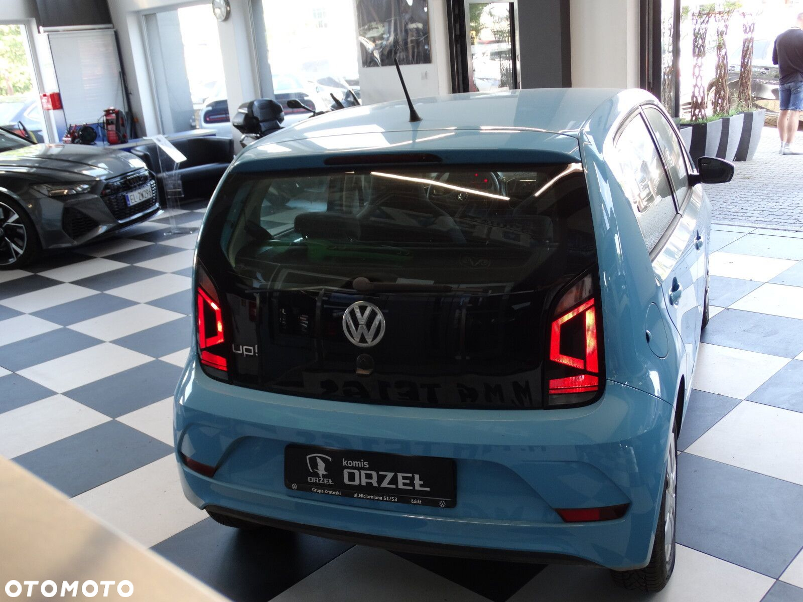 Volkswagen up! - 12