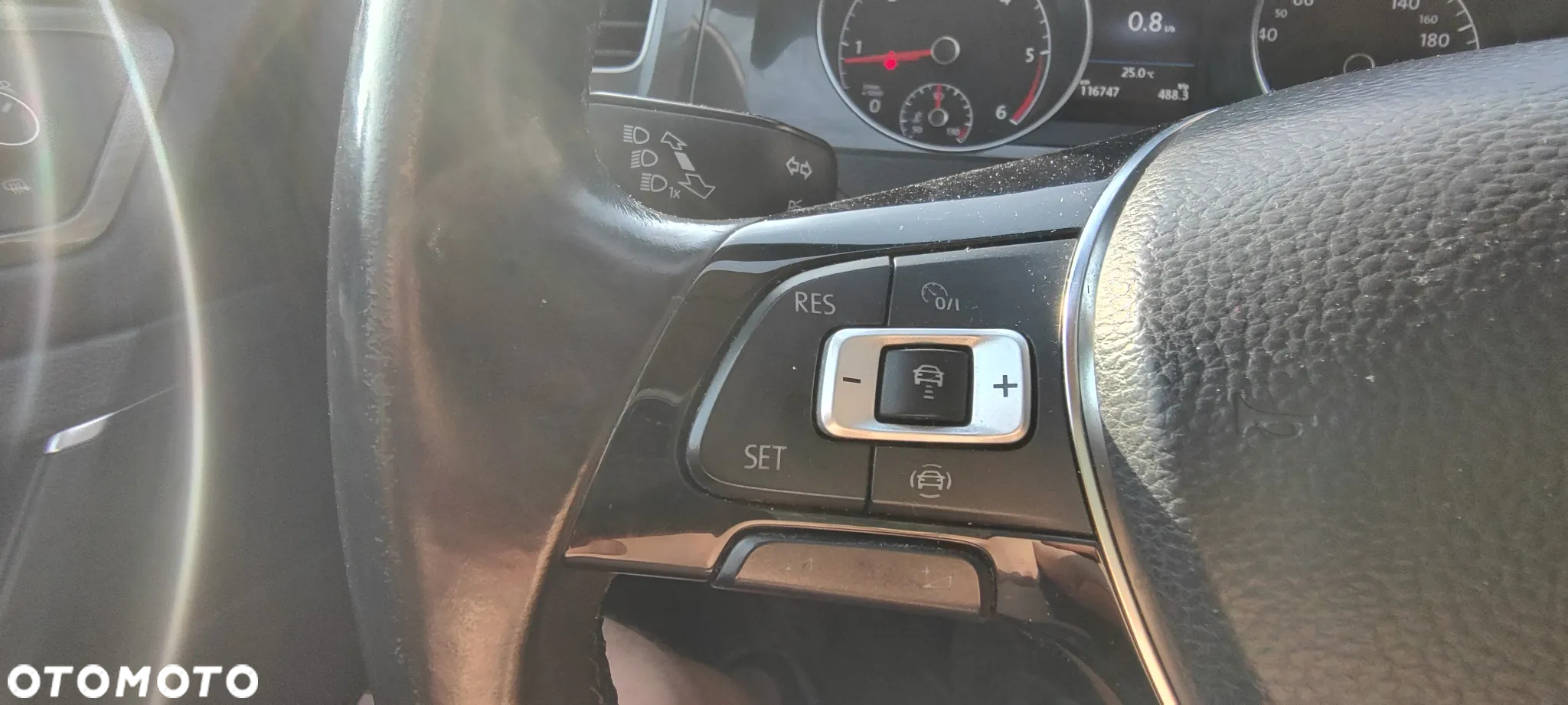 Volkswagen Golf - 18