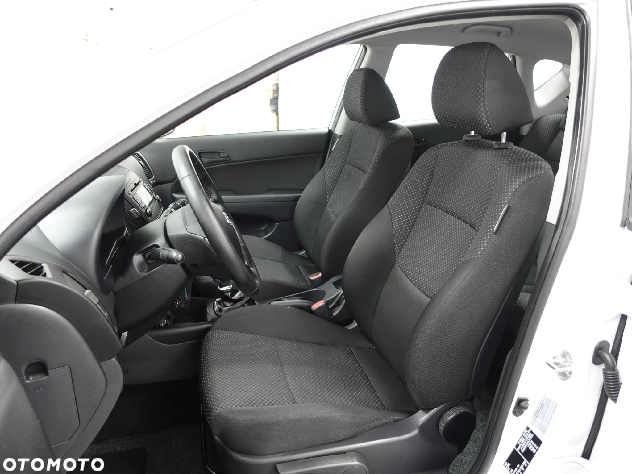 Hyundai i30 1.4 Edition Plus - 21
