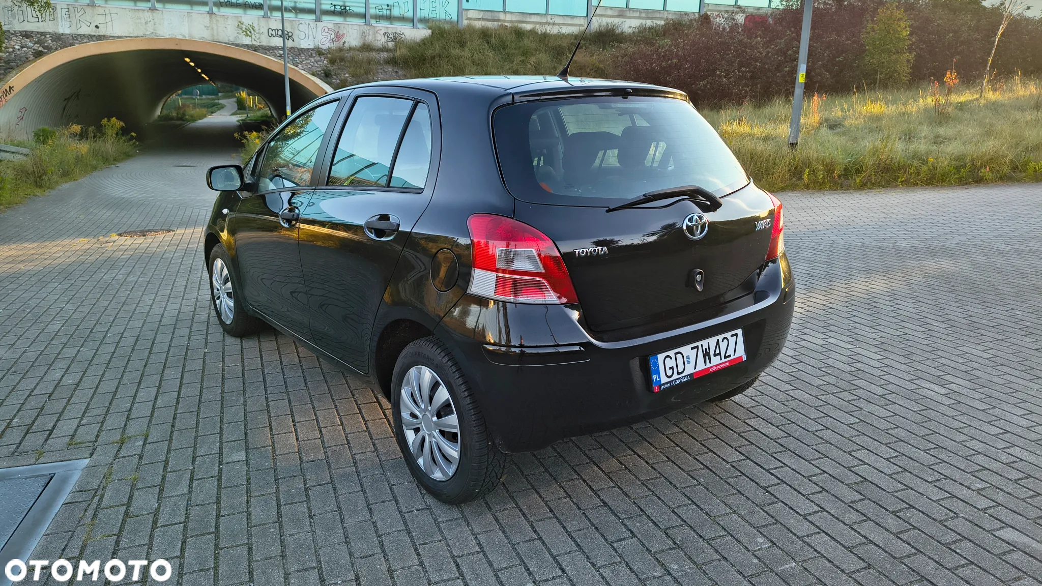 Toyota Yaris 1.0 Active - 3
