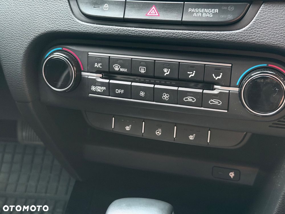 Kia XCeed - 11