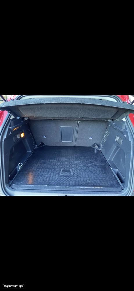 Peugeot 3008 1.5 BlueHDi Allure EAT8 - 32