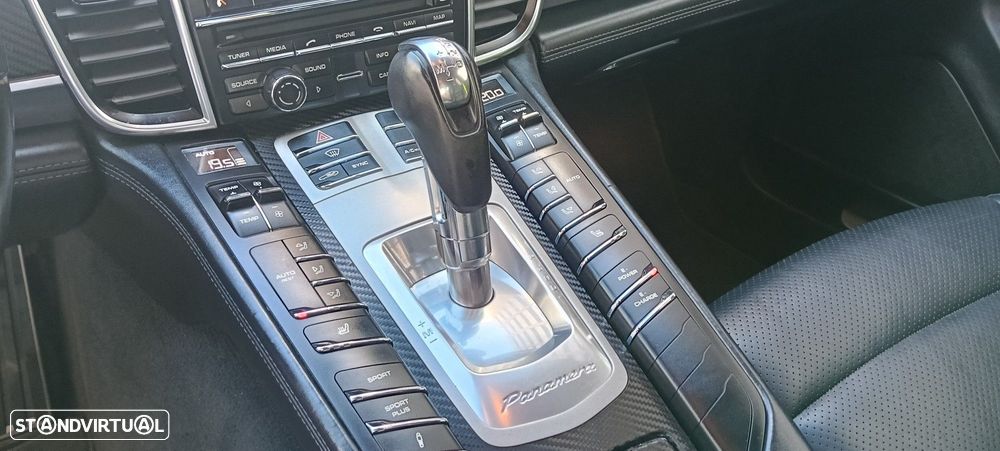 Porsche Panamera S E-Hybrid — fotografia 22