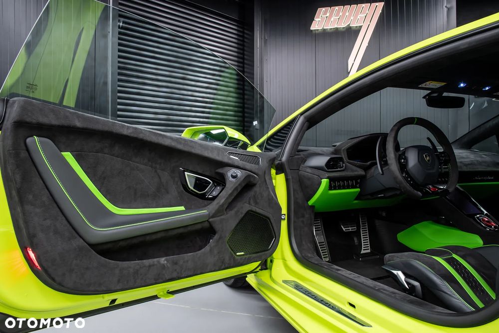 Lamborghini Huracan - 22