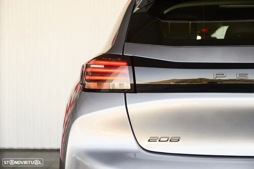 Peugeot 208 1.2 PureTech Active Pack - 21