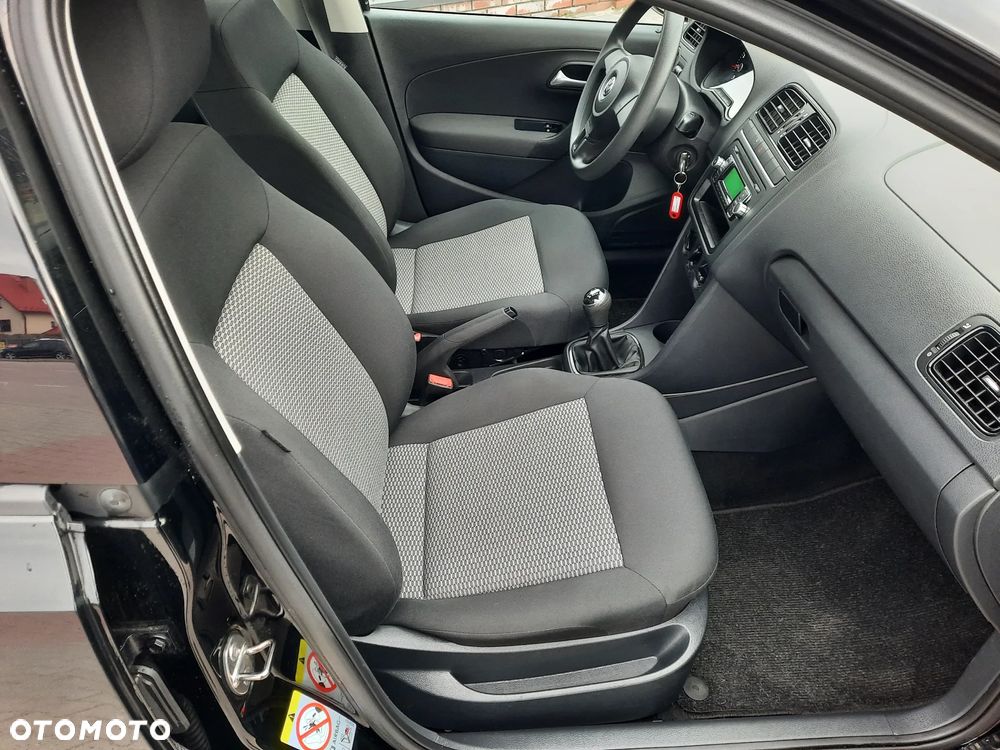 Volkswagen Polo 1.2 Comfortline - 12