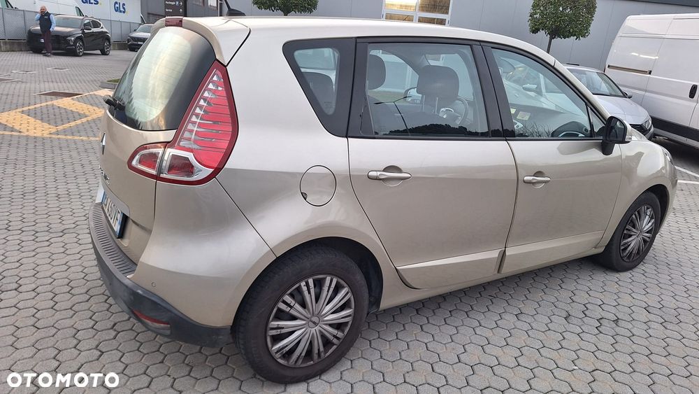 Renault Scenic 1.6 16V 110 Xmod Paris - 40