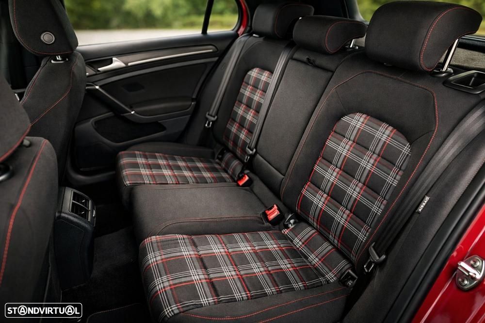 VW Golf 2.0 TSI GTI DSG - 31