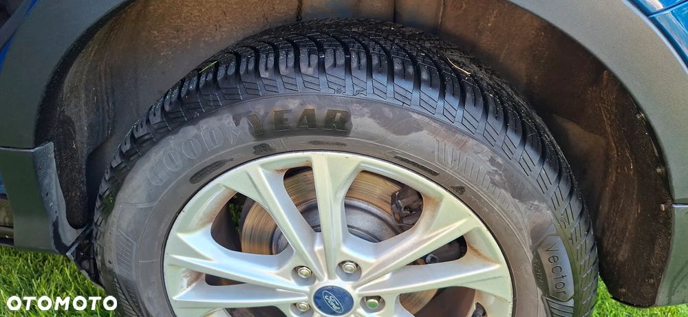 Ford Escape - 9