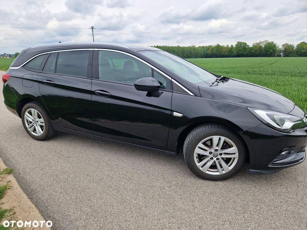 Opel Astra 1.6 D (CDTI) Automatik Dynamic - 4