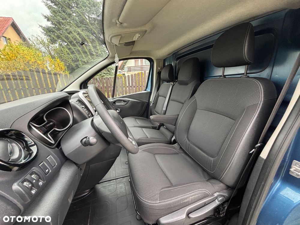 Renault Trafic - 16