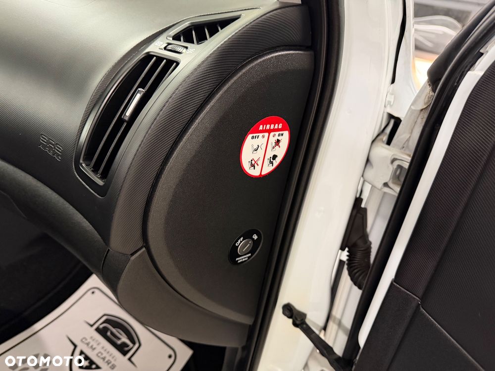 Kia Ceed 1.6 Crdi Comfort + - 24