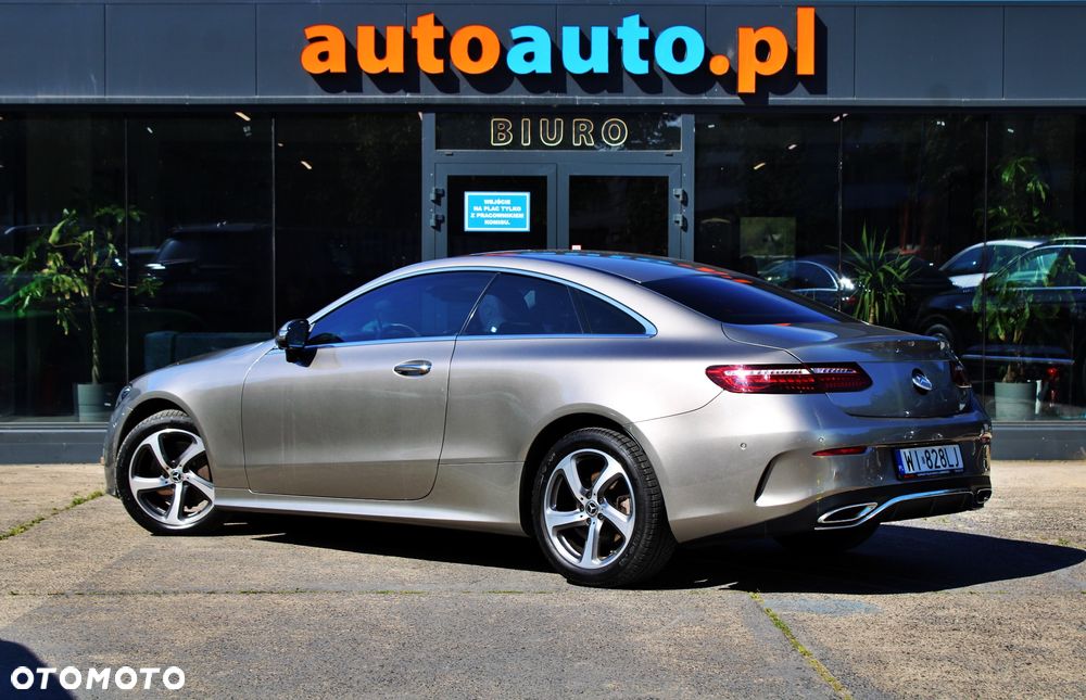 Mercedes-Benz Klasa E 220 d Coupe 4-Matic AMG - 4