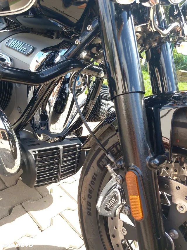 BMW R - 8