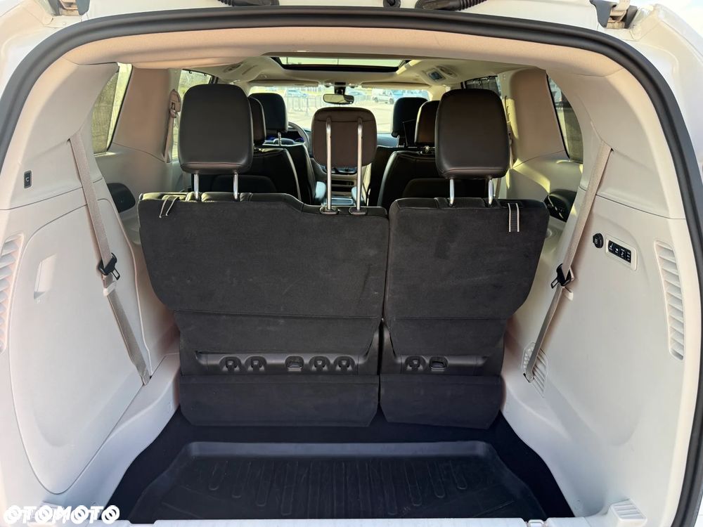 Chrysler Pacifica - 19