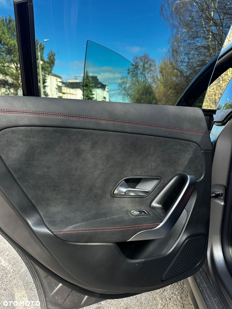Mercedes-Benz CLA 200 AMG Line 7G-DCT - 14