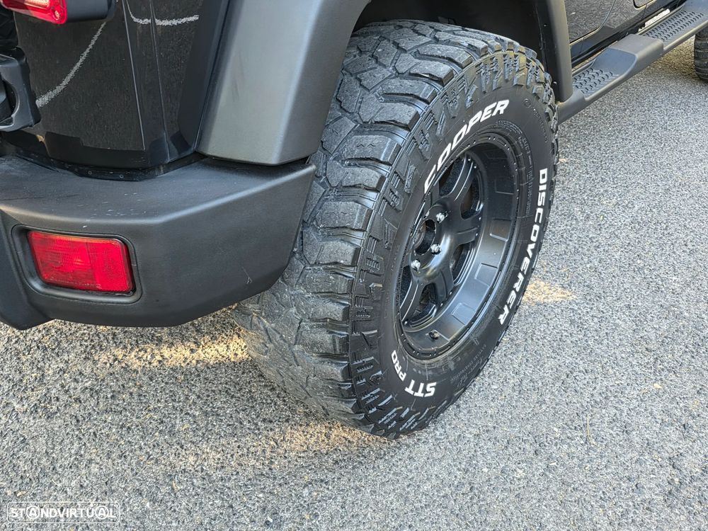 Jeep Wrangler Unlimited 2.8 CRD ATX Sahara - 8