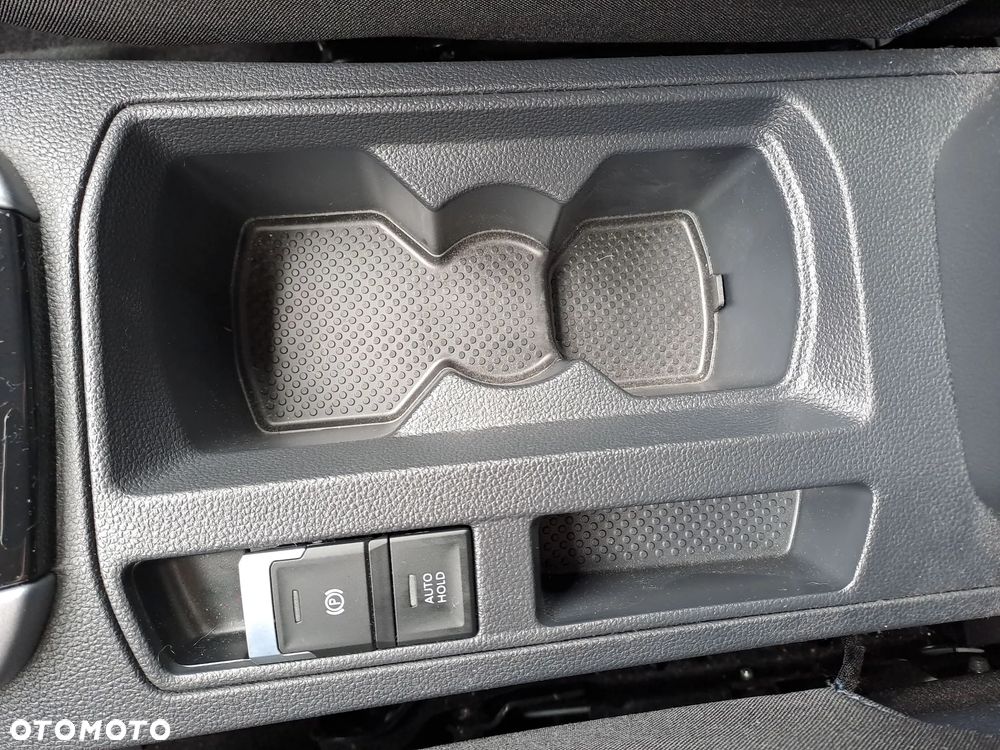 Volkswagen T-Roc 1.5 TSI Life DSG - 27