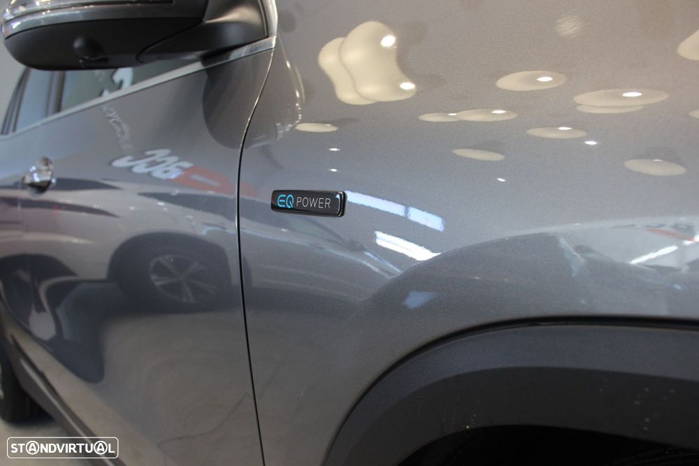 Mercedes-Benz GLA 250 e Progressive - 4