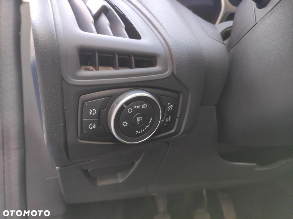 Ford Focus 1.0 EcoBoost SYNC Edition ASS - 11