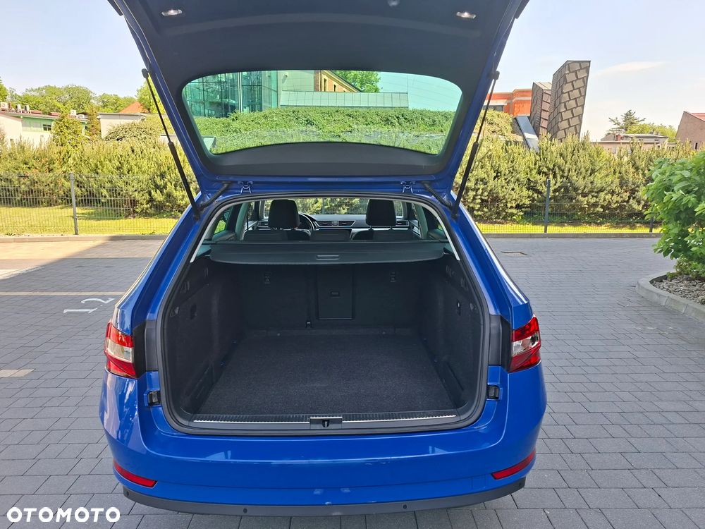 Skoda Superb 2.0 TDI Ambition DSG7 - 15