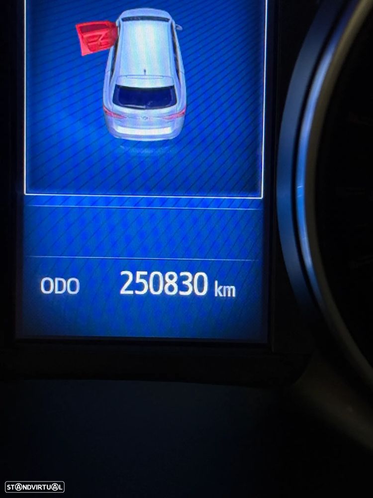 Toyota Avensis Touring Sports 1.6 D-4D Luxury+GPS - 29