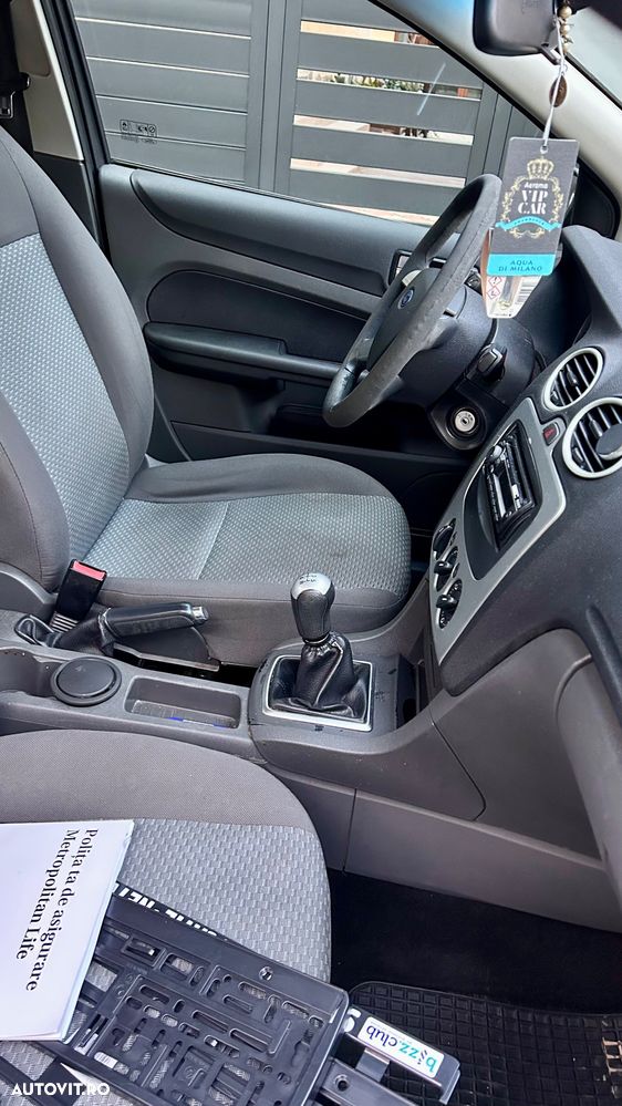 Ford Focus 1.6 Titanium - 4