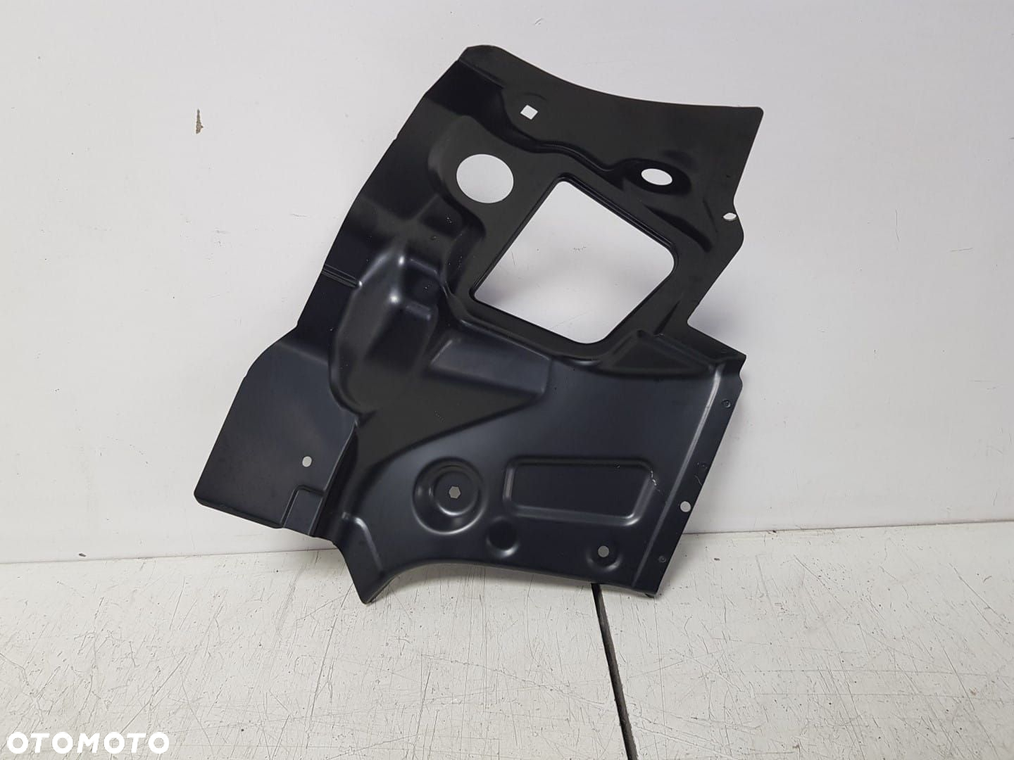 NOWY NAROŻNIKA OKULAR BŁOTNIKA MOCOWANIE WSPORNIK LAMPY LEWY TYLNEJ TYŁ AUDI Q5 09-17 8R0809649B - 3