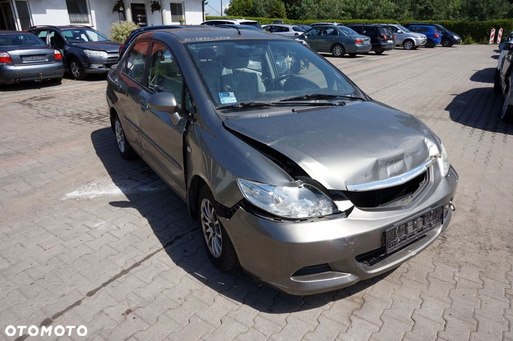 HONDA CITY IV 2007 NH701M 1.4 8V L13A8 82KM BEŻOWY na części - 7